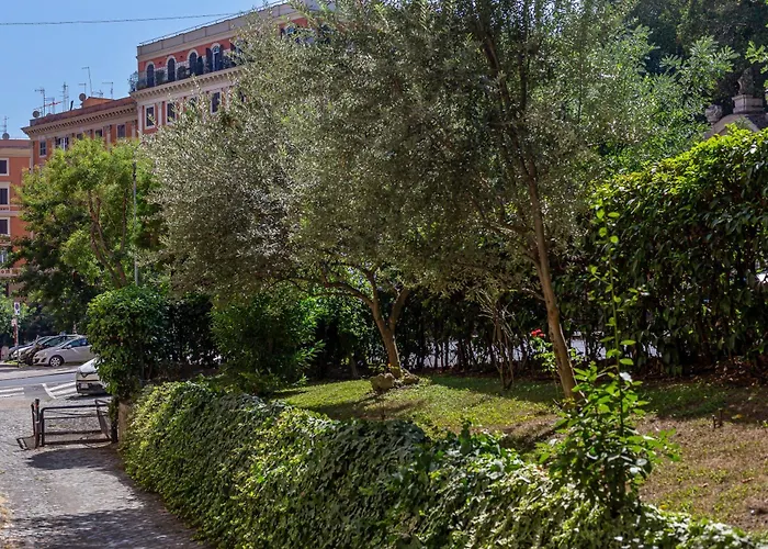 Iflat Peaceful And Intimate Refuge In Trastevere *